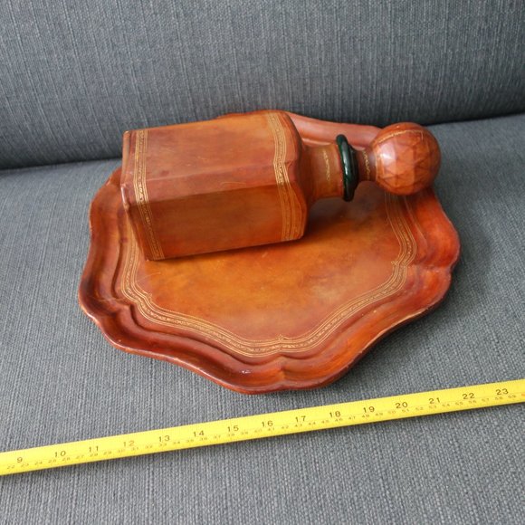 Vintage Genuine Calf Leather Wrapped Decanter and Tray Made in Italy - Picture 13 of 14